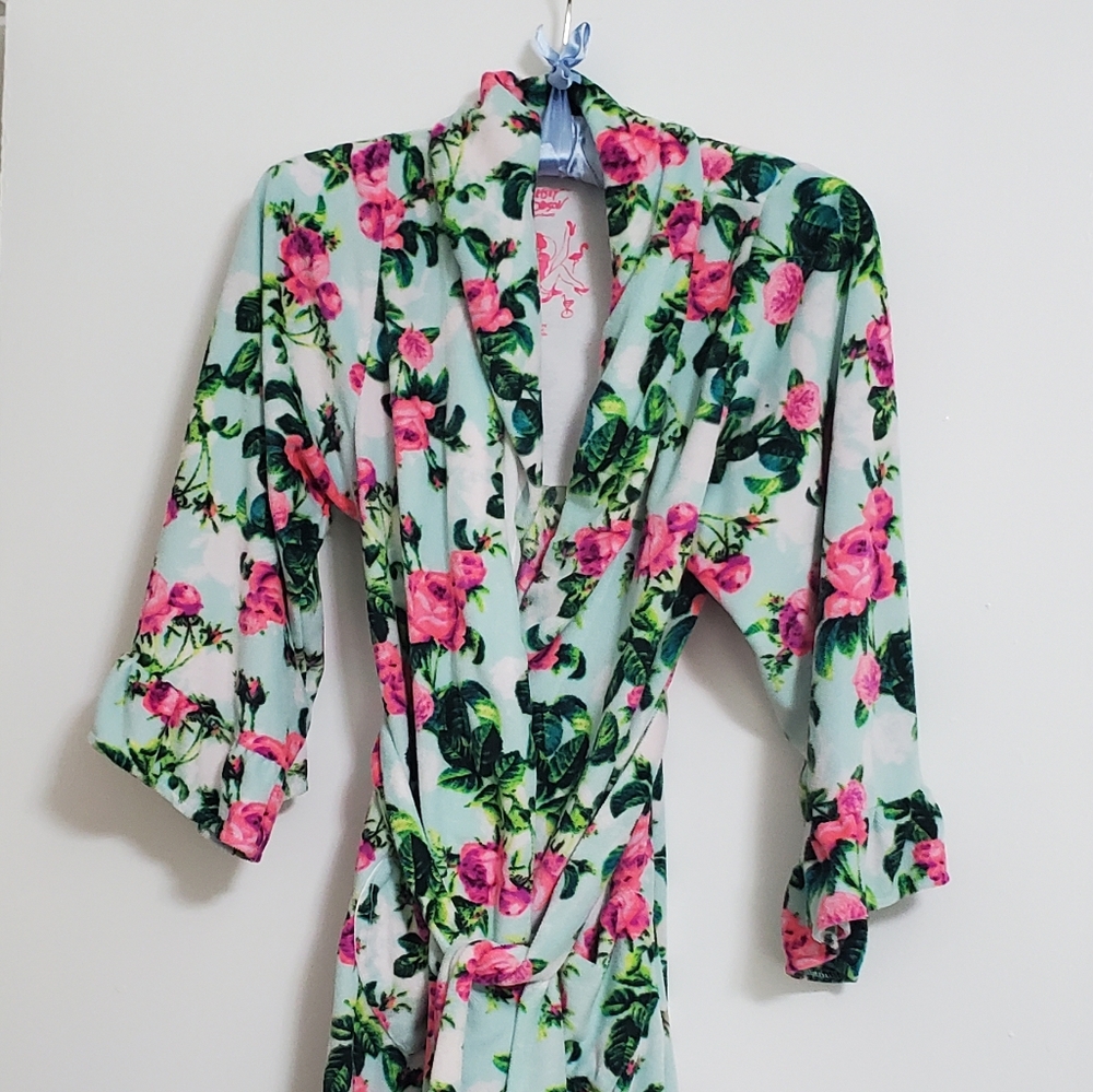 Cute Short Betsey Johnson Bathrobe - Small